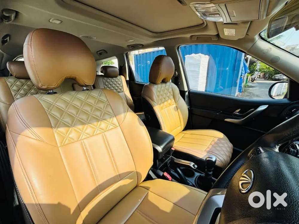 Mahindra Xuv500 Diesel 2018 Manual 32000 Km