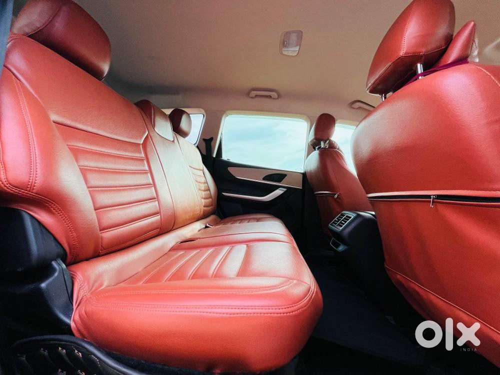 Mahindra Xuv700 2.2 Mx Diesel Mt 5 Str, 2023, Diesel
