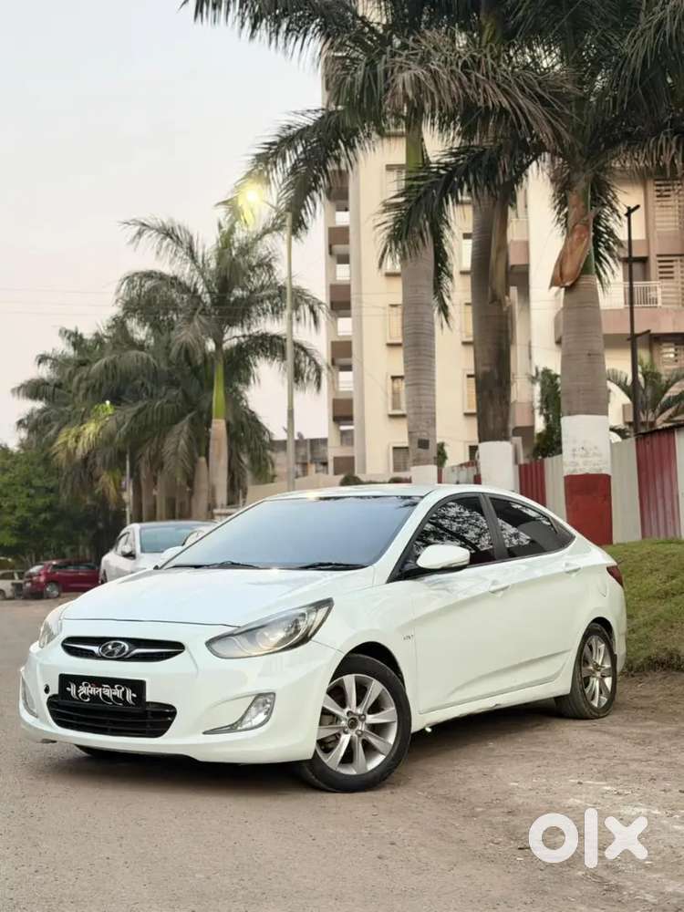 Hyundai Verna 2012 Petrol 77000 Km Driven
