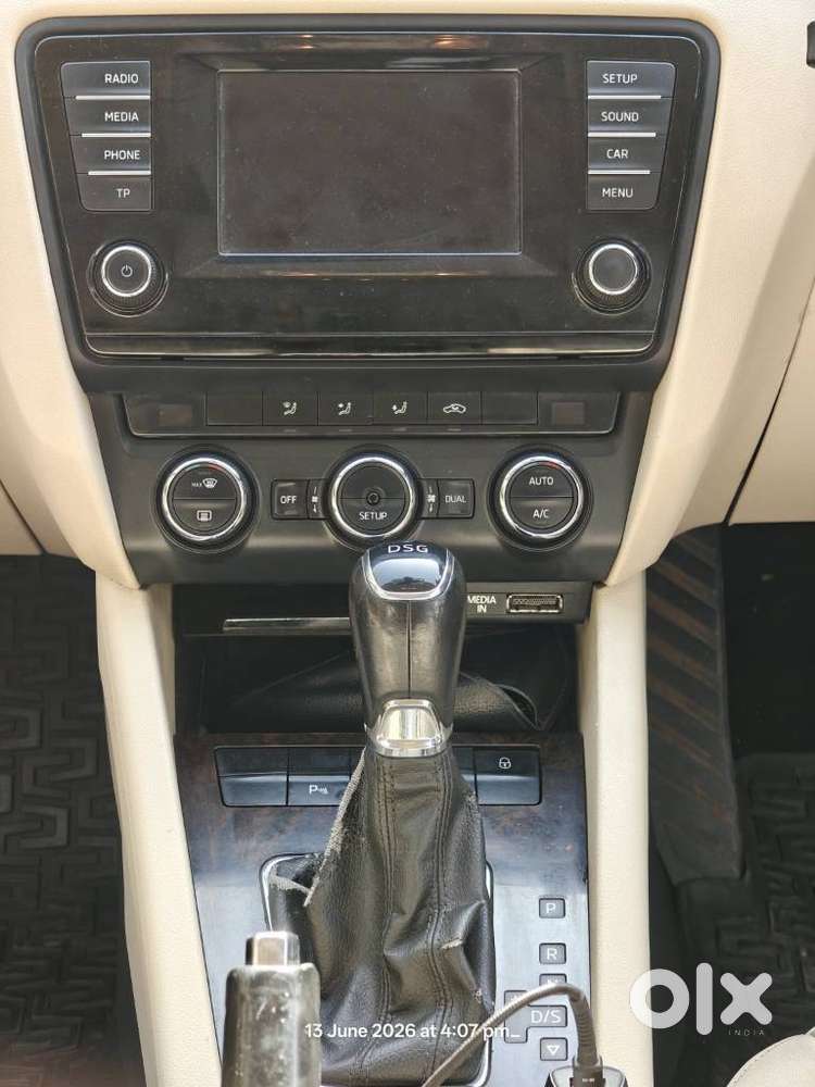 Skoda Octavia Elegance 2.0 Tdi At, 2013, Diesel