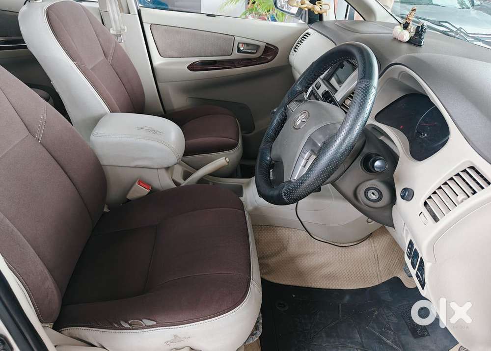 Toyota Innova 2.5 V 7 Str, 2013, Diesel