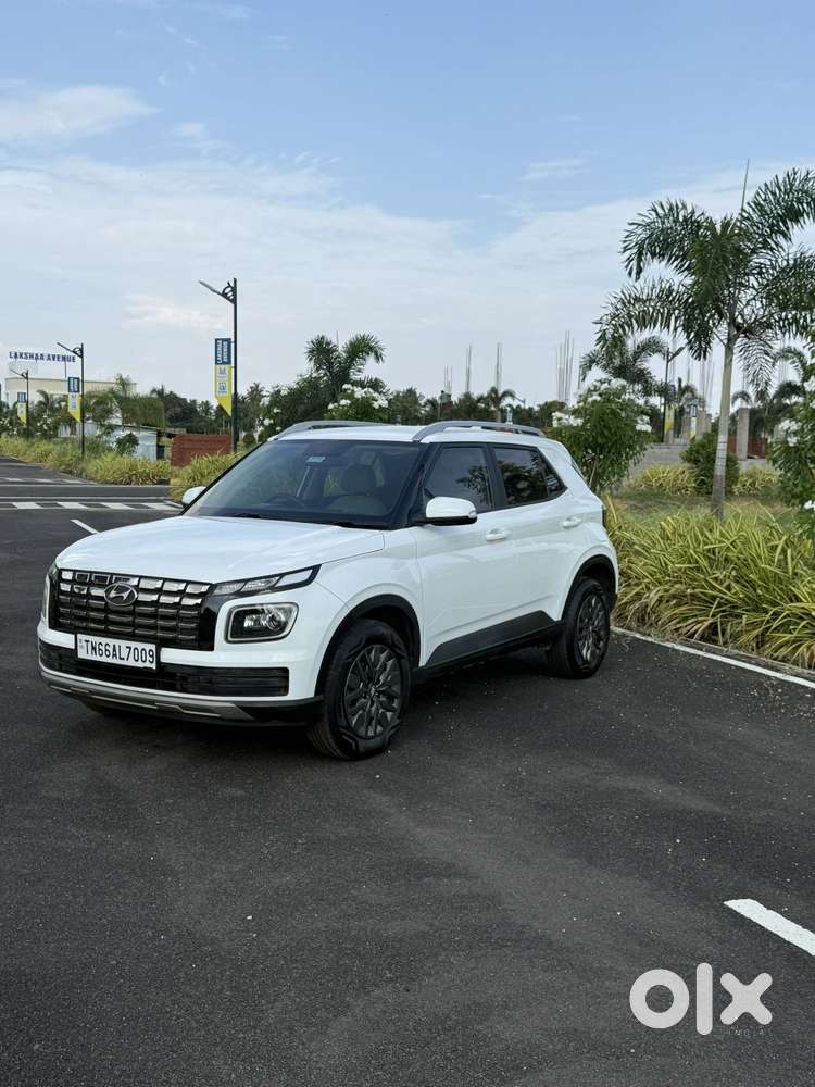 Hyundai Venue Sx (o) Mt 1.5 Diesel, 2023, Diesel