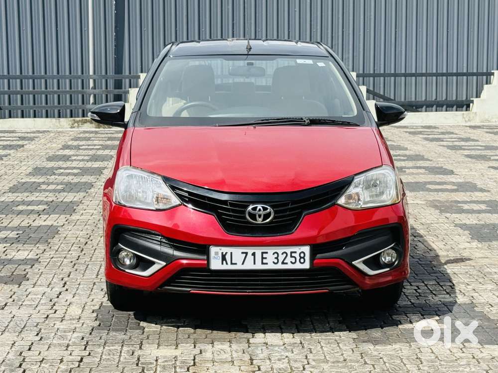 Toyota Etios Liva 1.2 Vx Dual Tone, 2017, Petrol