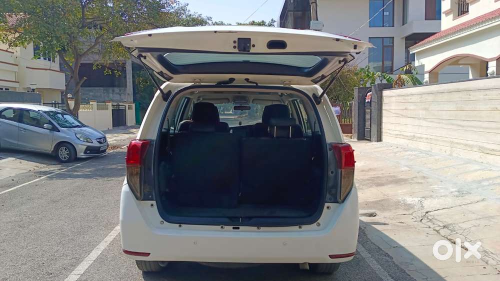 Toyota Innova Crysta 2.4 V, 2017, Diesel