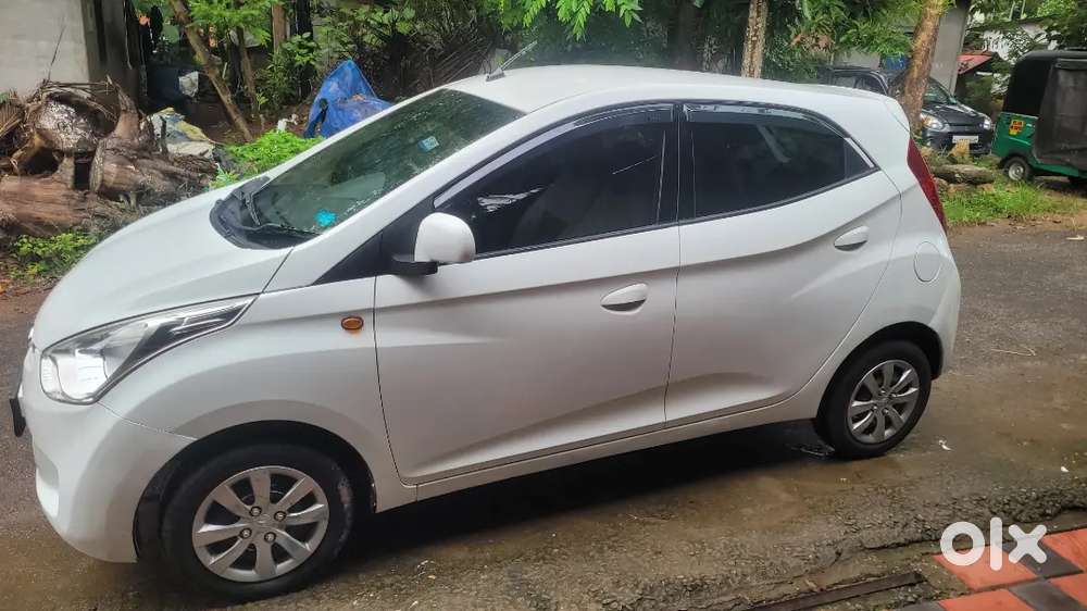 Hyundai Eon 2013 Petrol Clean Model No Accidents History