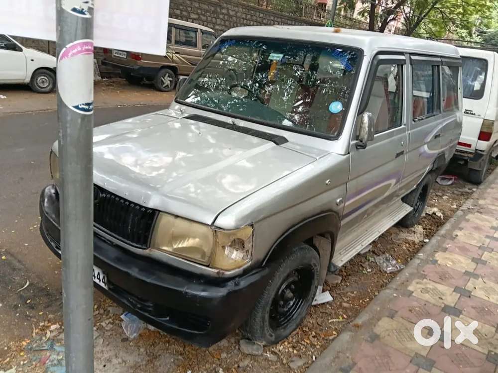 Toyota Qualis- Power Steering, Power Window, 4444 Fancy Number