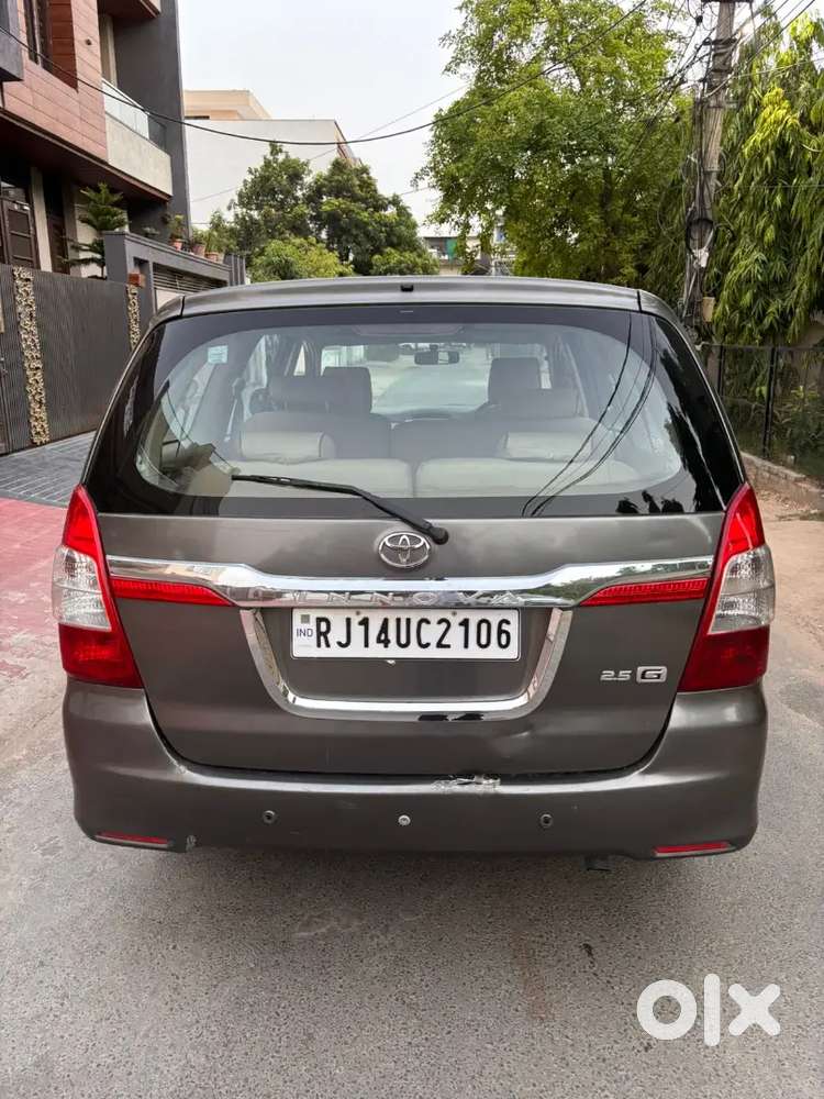 Toyota Innova 2.5 2012