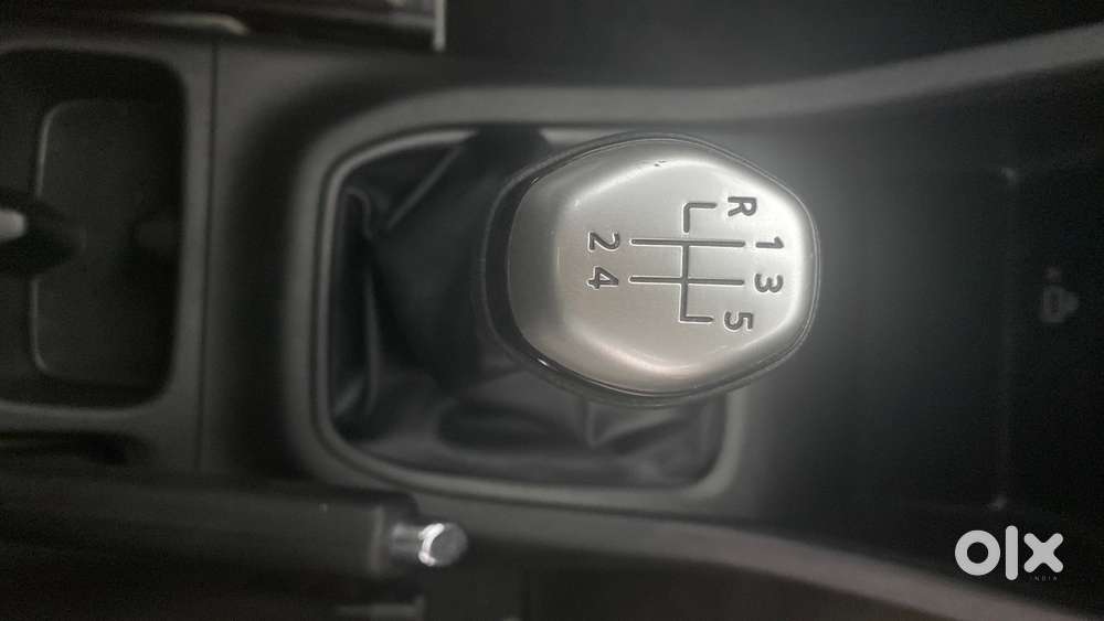 Renault Triber Rxz, 2020, Petrol