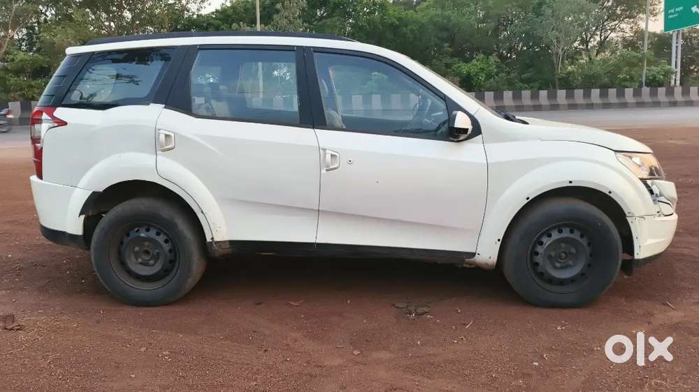 Mahindra Xuv500 2016 Diesel 92635 Km Driven