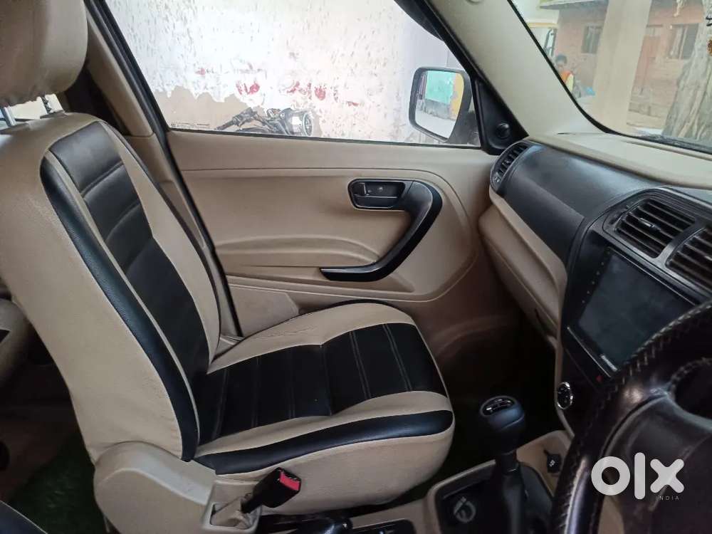 Mahindra Tuv 300 2019