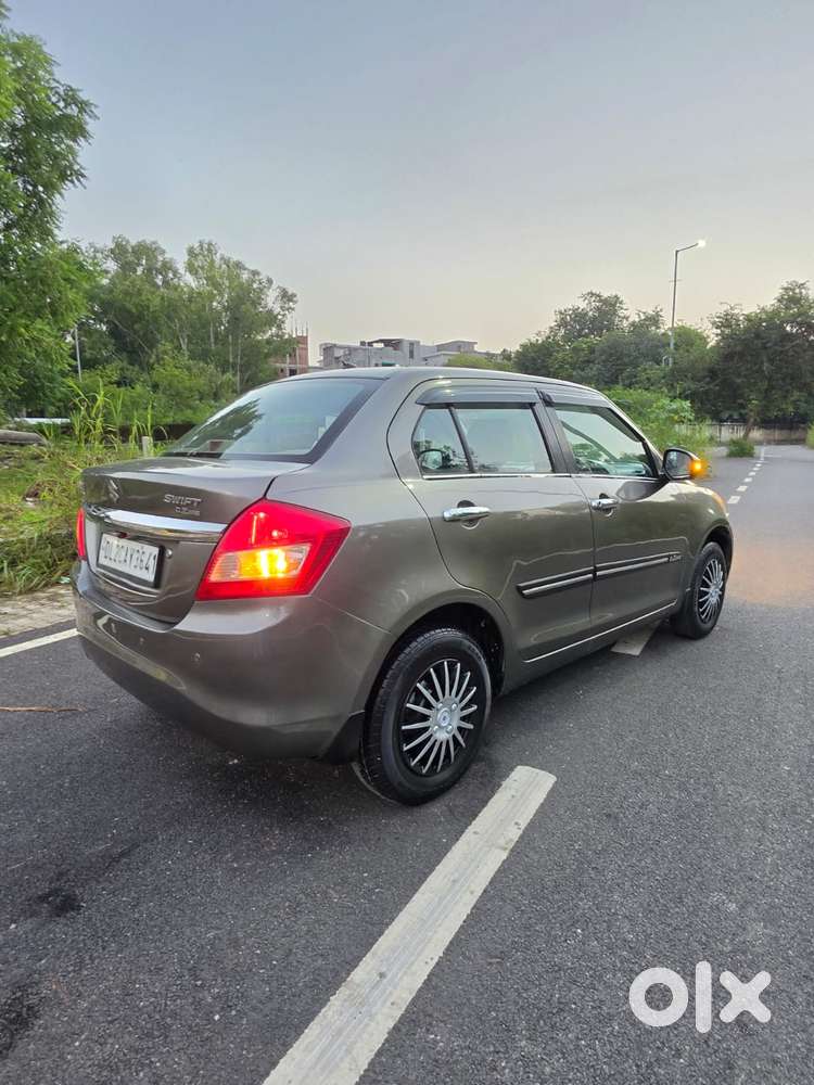 Maruti Suzuki Swift Dzire 1.2 Vxi Bsiv, 2016, Cng & Hybrids