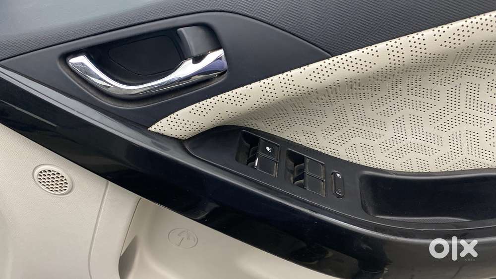 Tata Nexon 1.2 Revotron Xza Plus, 2023, Petrol