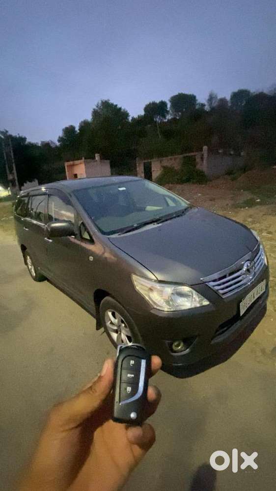 Toyota Innova 2013 Diesel Well Maintained