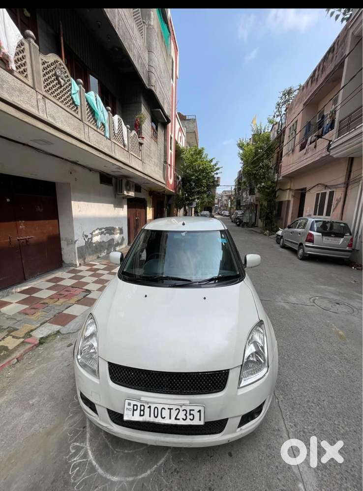 Maruti Suzuki Swift Petrol 2010