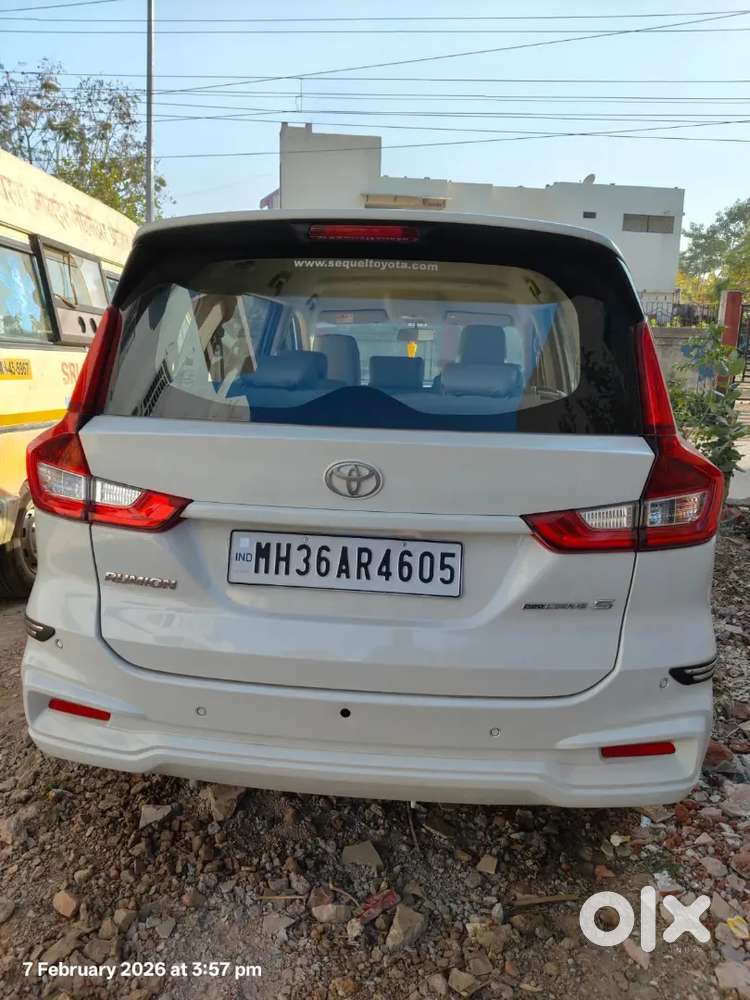 Toyota Rumion Petrol 2025 Manual