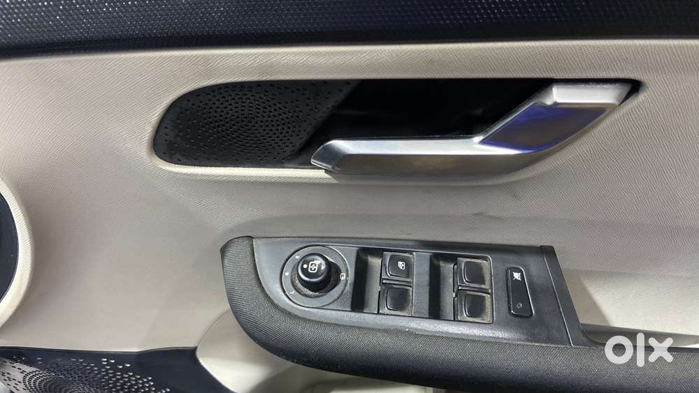 Tata Altroz 1.2 Xz Plus Petrol, 2022, Petrol