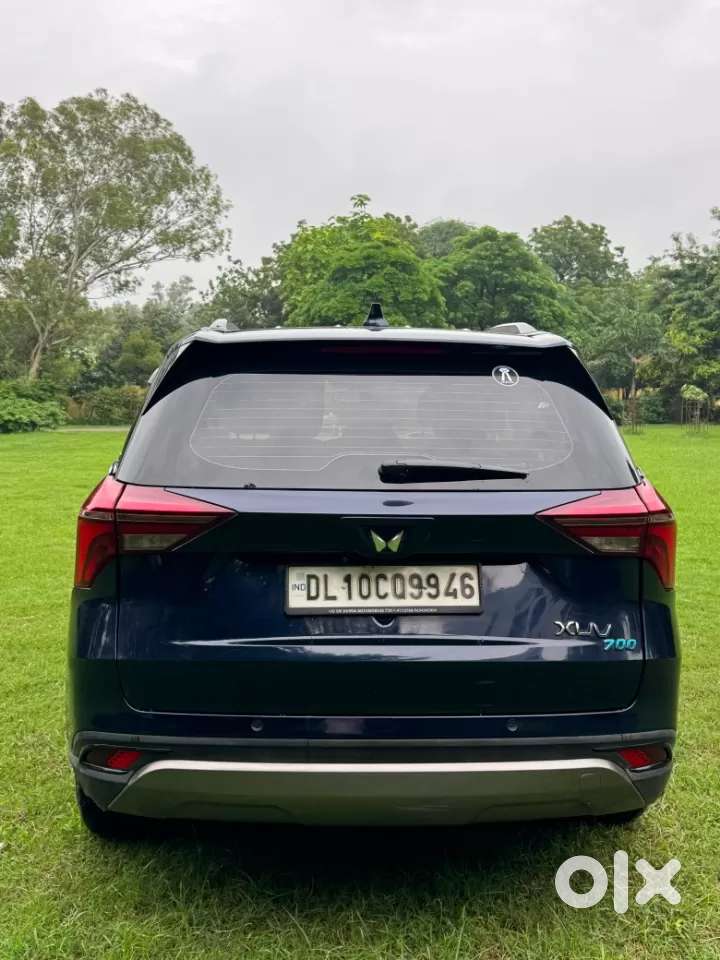 Mahindra Xuv700 2.0 Ax 5 Petrol Mt 7 Str, 2022, Petrol