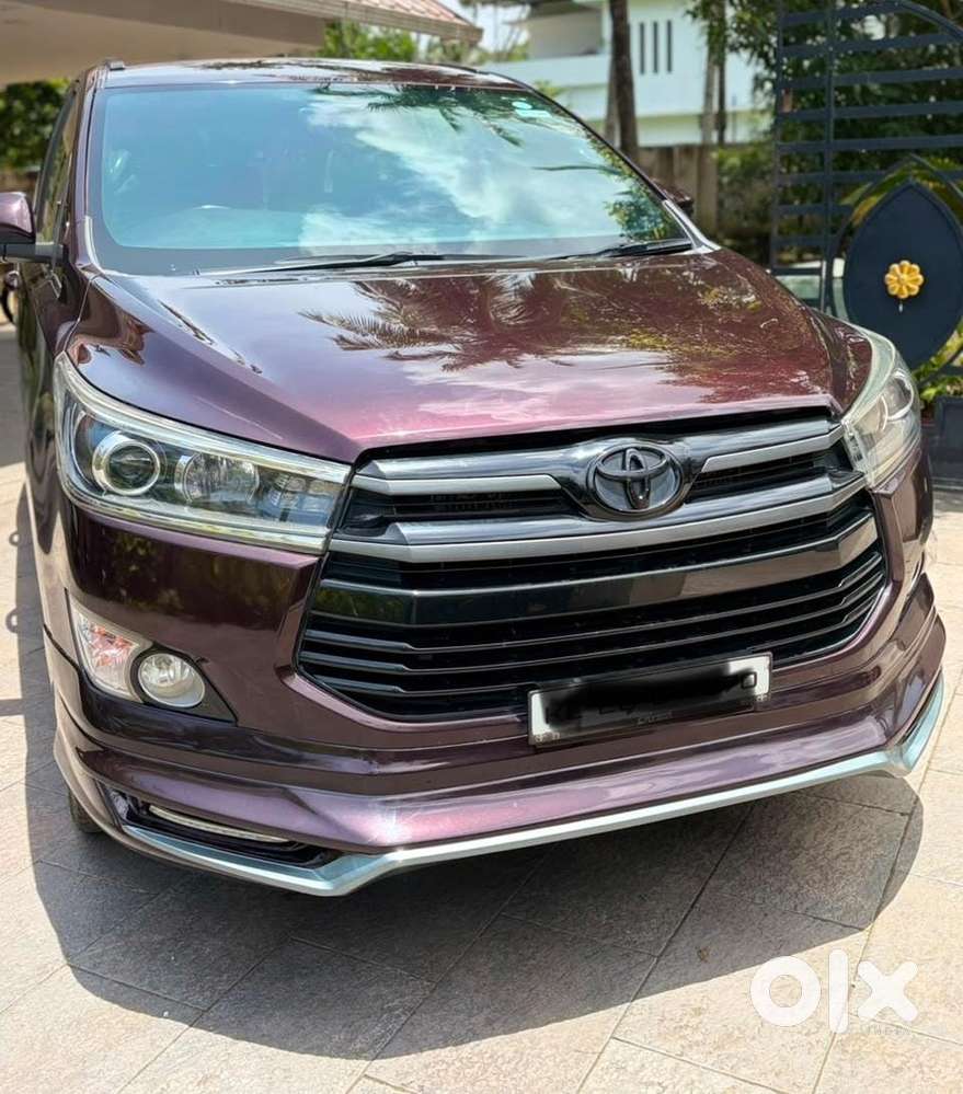 2016 Toyota Innova Crysta