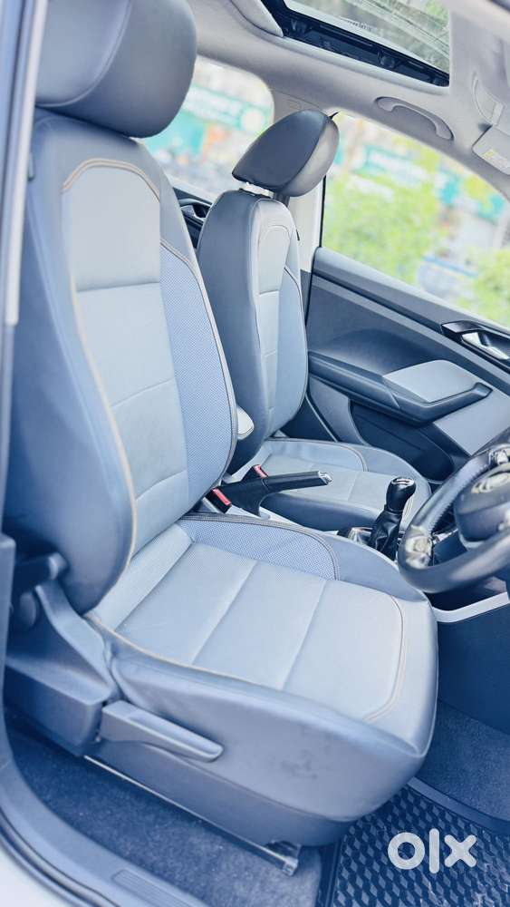 Skoda Kushaq 1.0 Tsi Style At, 2022, Petrol