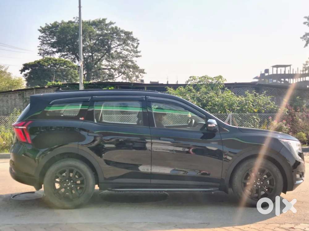 Mahindra Xuv700 2.2 Ax 7 Diesel At Luxury Pack Str, 2026, Diesel