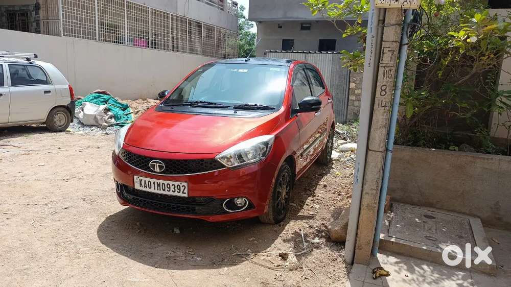 Tata Tiago 1.2 Soccer 2018 Edition