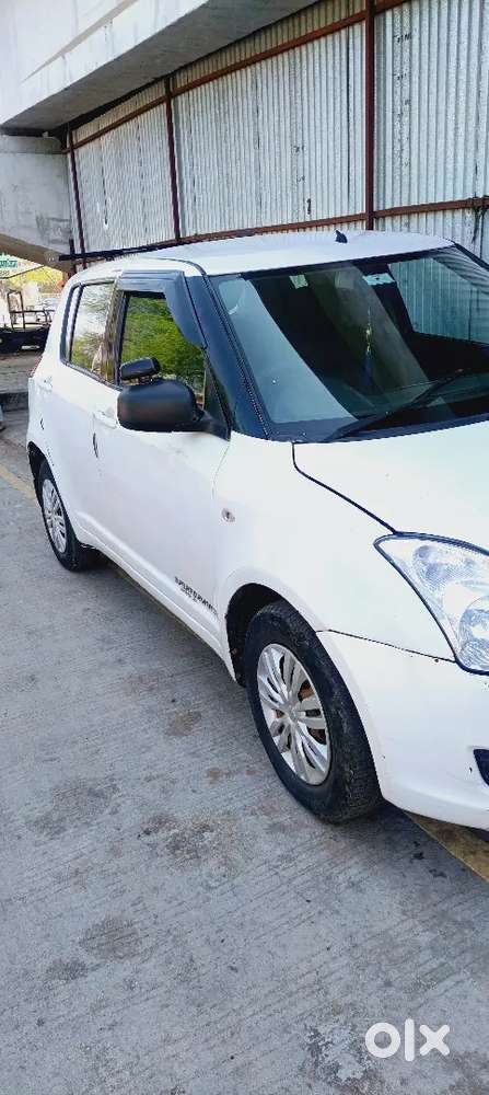 Maruti Suzuki Swift 2011 Diesel 90000 Km Driven