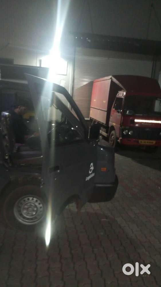 Need driver and delivery assistant for Dosth ac vehicle