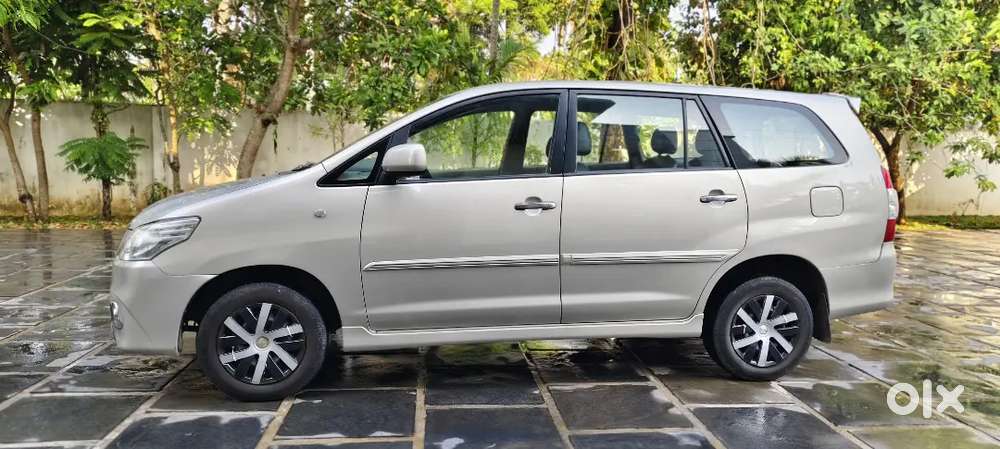 Toyota Innova 2013 Diesel Well Maintained