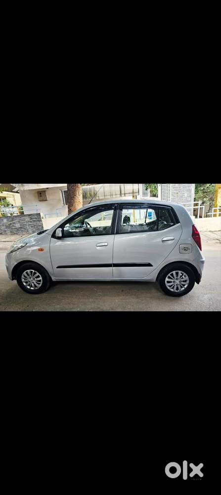 Hyundai I10 Sportz, 2015, Petrol