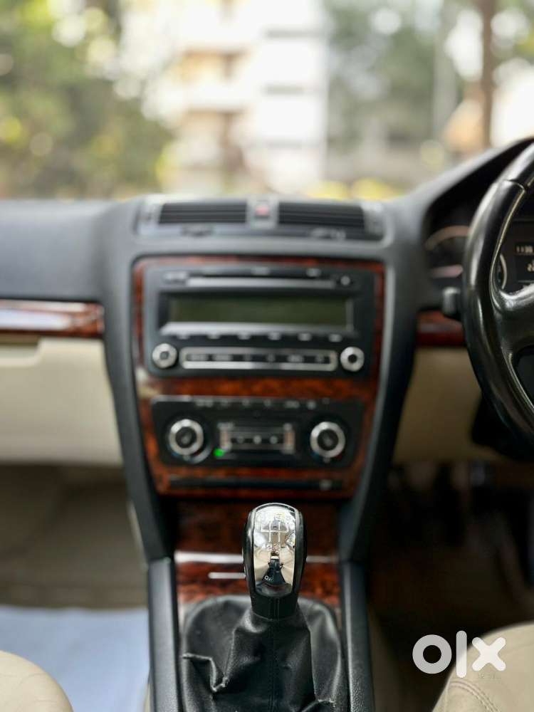 Skoda Laura Elegance 2.0 Tdi Cr Mt, 2010, Diesel