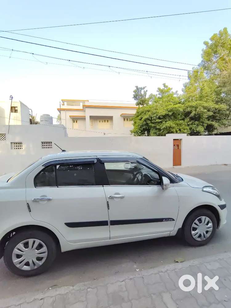 Maruti Suzuki Dzire 2016 Cng & Hybrids 75000 Km Driven