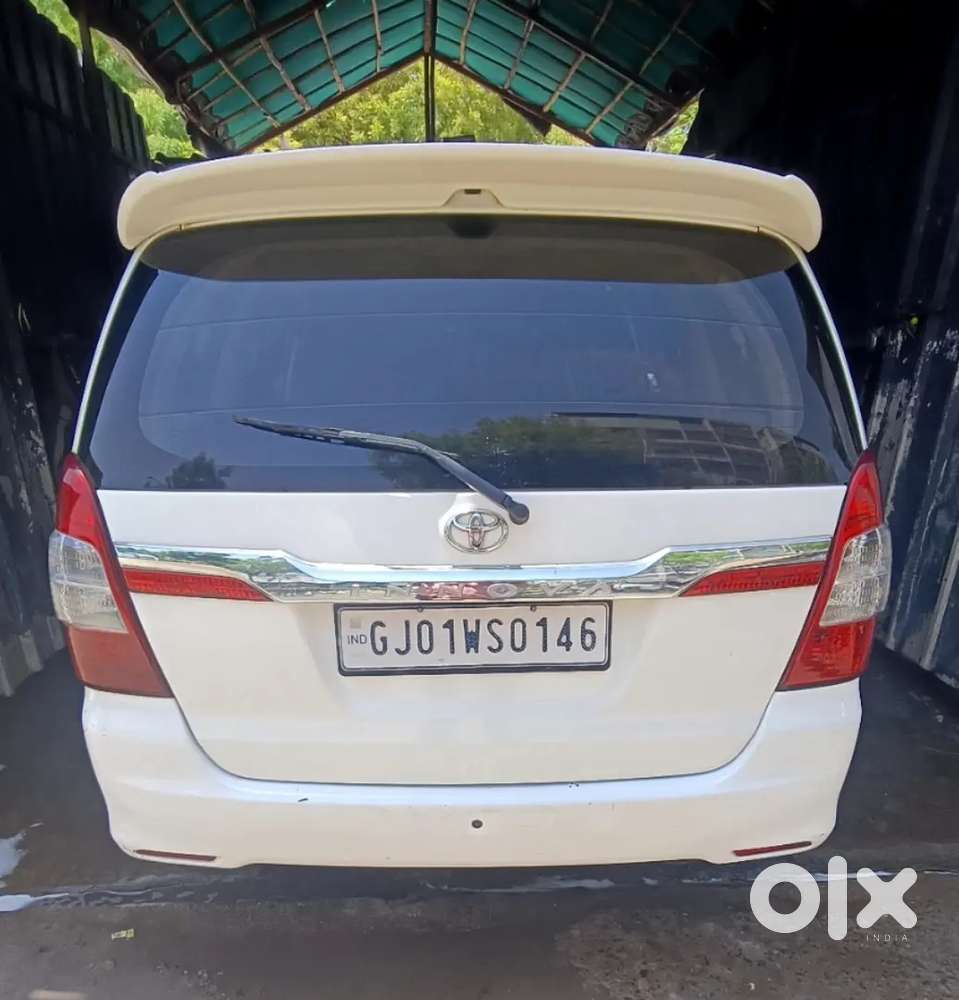 Toyota Innova Hycross 2011 Diesel Good Condition