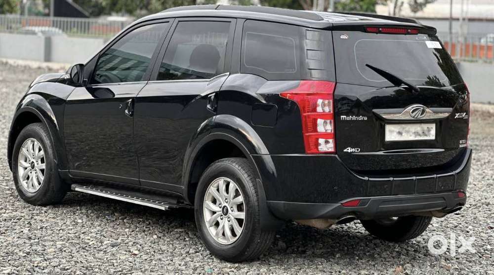 Mahindra Xuv500 2.2 W10 Sportz Edition At, 2017, Diesel