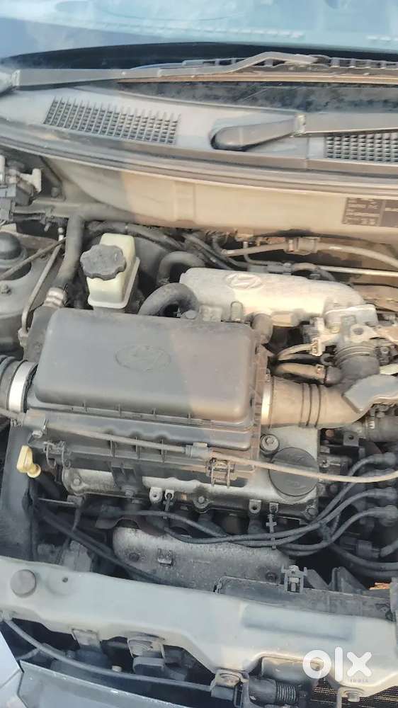 Hyundai Staria 2012