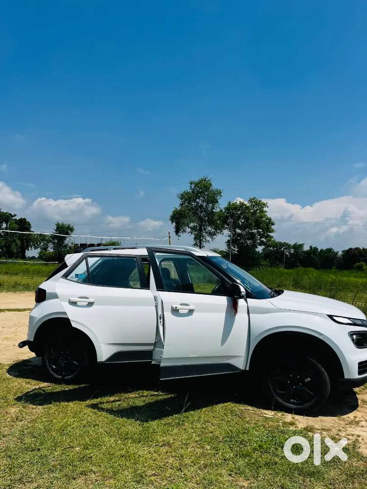 Hyundai Venue S Plus 2024 Petrol Manual