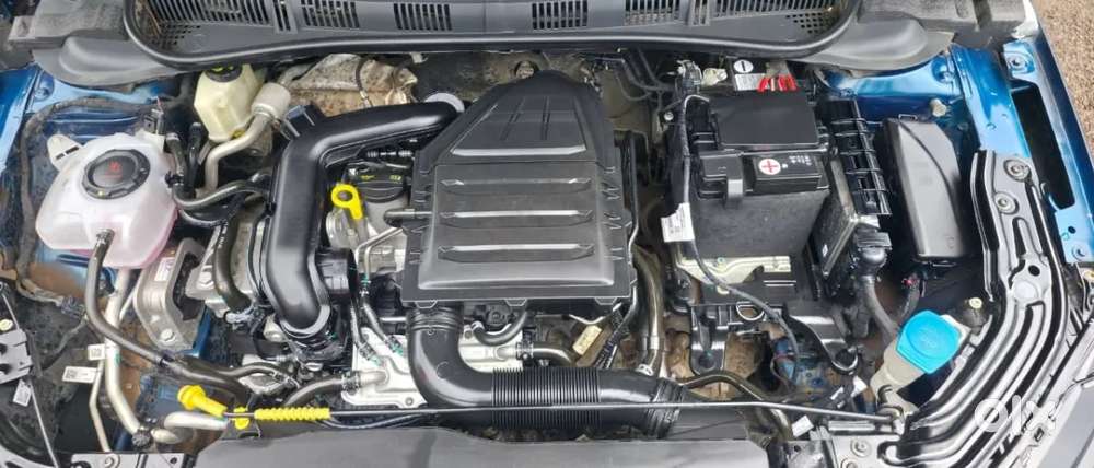 Skoda Slavia Style 1.0l Tsi At, 2023, Petrol