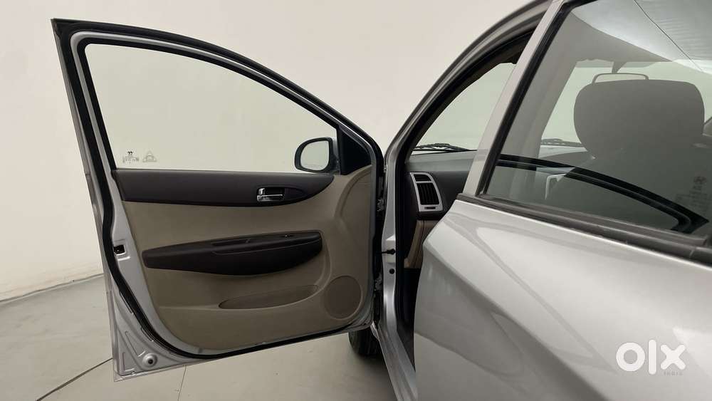 Hyundai I20 Sportz 1.2 Bs-iv, 2011, Petrol