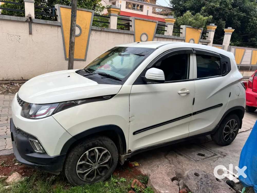 Mahindra Kuv 100 K4  Petrol 2016