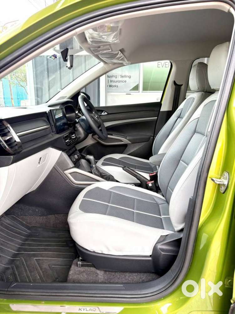 Skoda Kylaq Signature At, 2025, Petrol