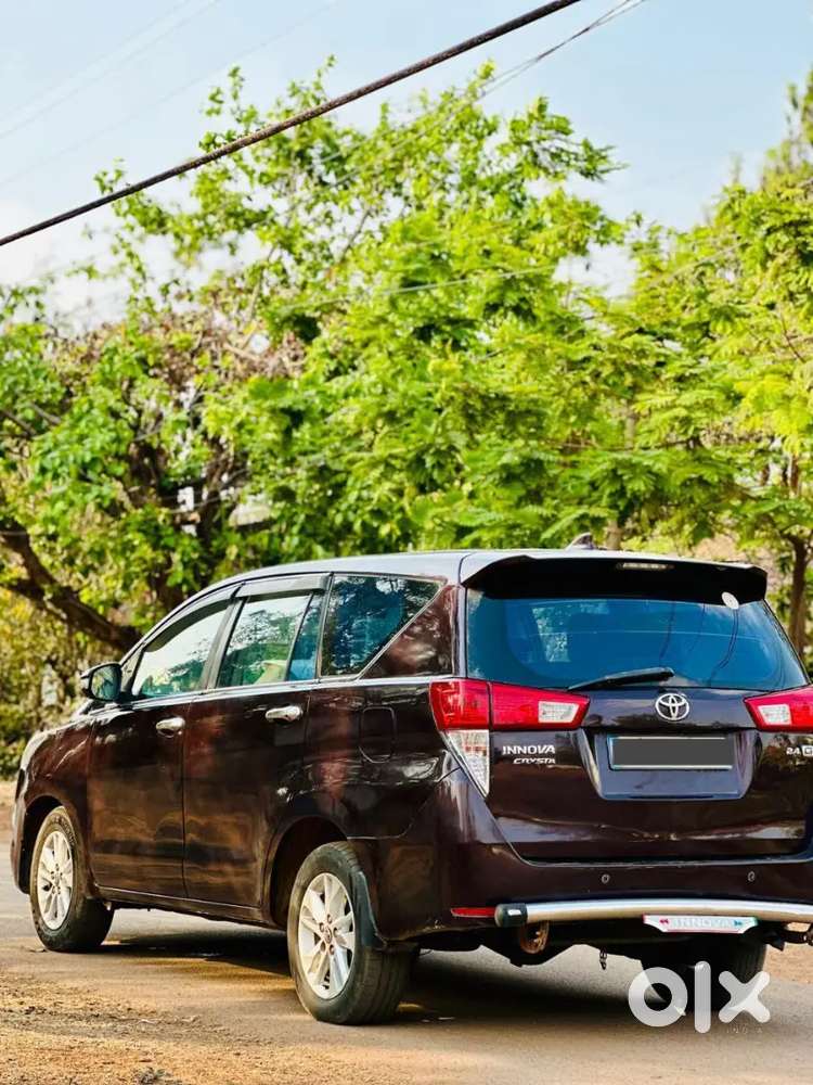 Toyota Innova Crysta 2.4 2019