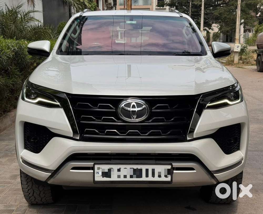 2024 Toyota Fortuner 4*2 Diesel Automatic