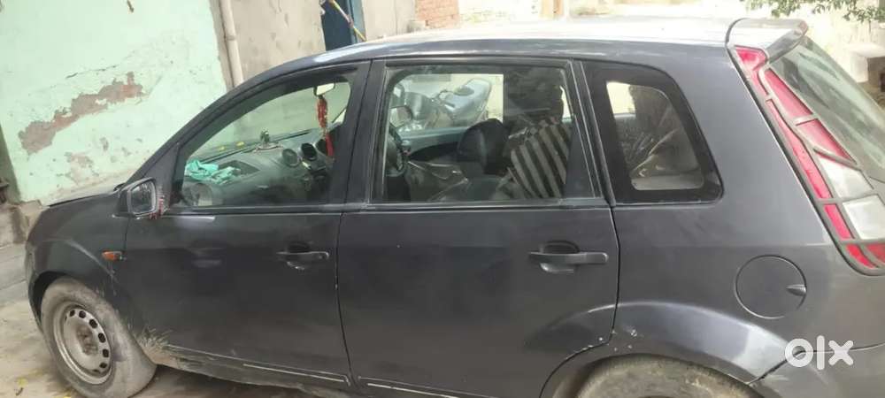 Ford Figo 2015 Petrol 68000 Km Driven