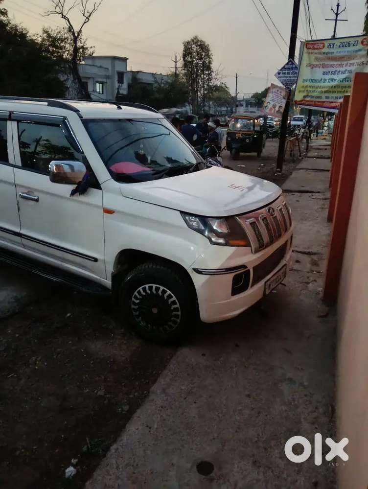 Mahindra Tuv 300 Plus 2017 Diesel 120000 Km Driven