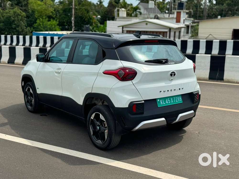 Tata Punch Ev Empowered Plus Lr, 2024, Electric