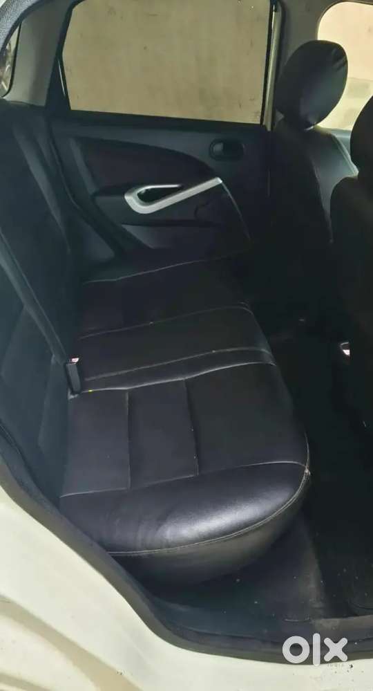 Ford Figo Petrol 2010 Car