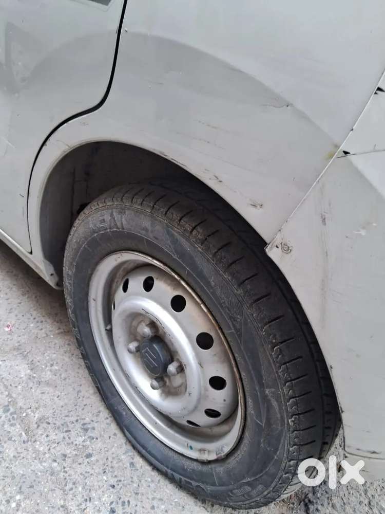 Good Condition Car, Well Maintained With Spare Tyre & Cng Kit Install