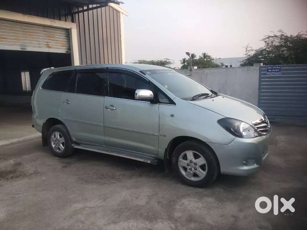 Toyota Innova 2.5v  2005