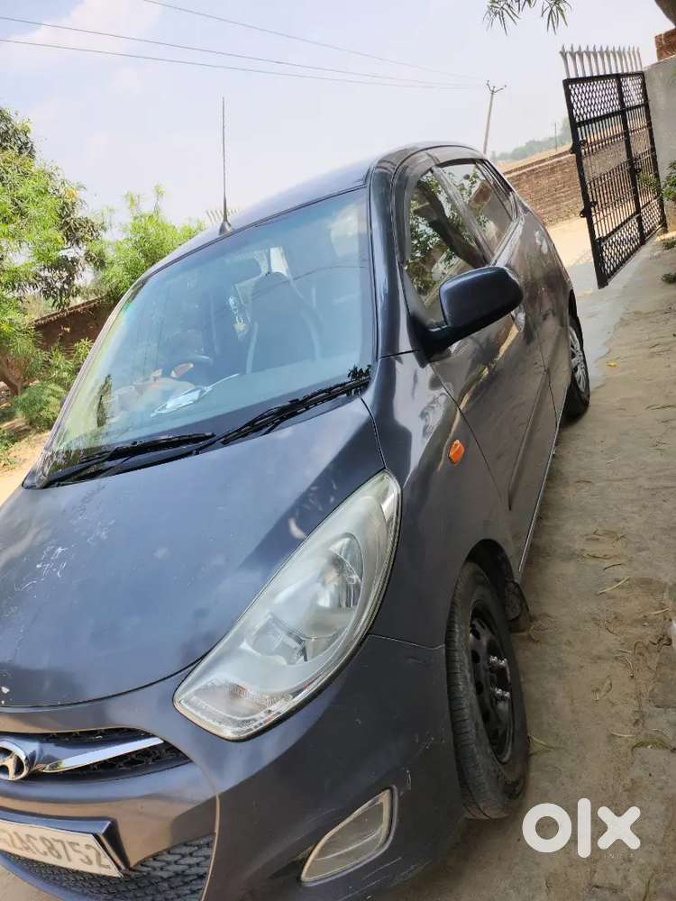Hyundai I10 Sportz 2015 Variant