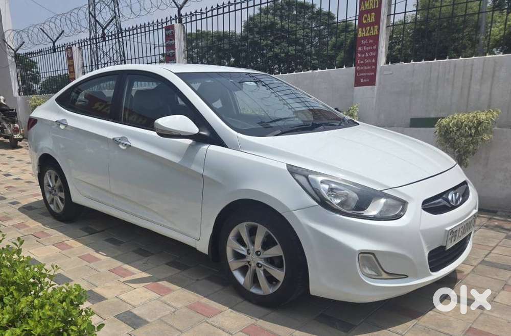 Hyundai Verna Fluidic 1.6 Crdi Sx Opt, 2012, Diesel
