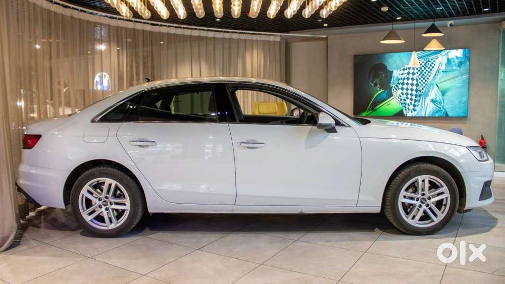 Audi A4 2.0 Premium Plus 40 Tfsi, 2024, Petrol